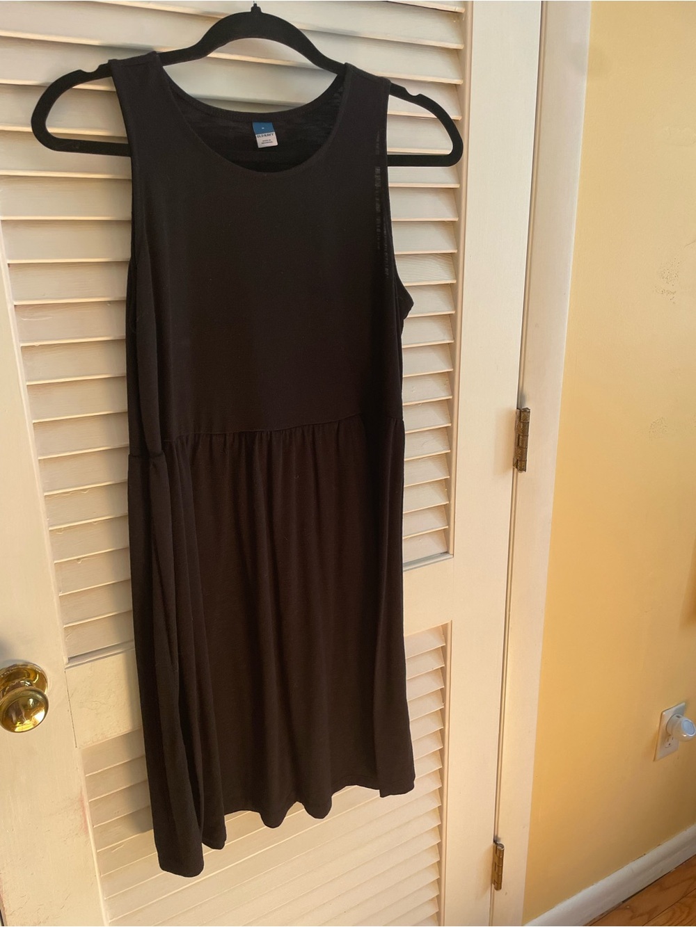 Old Navy Black Sleeveless Casual Dress